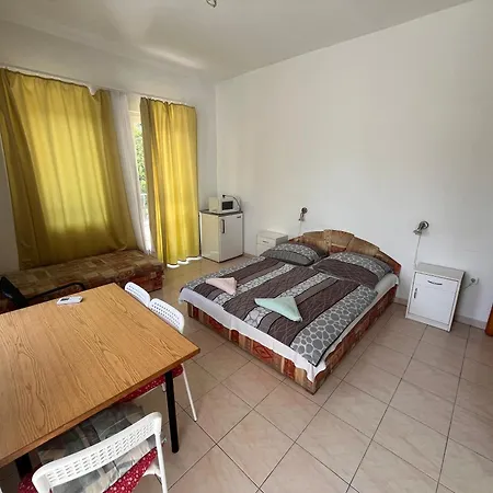 Klassz Apartmanhaz * 블로톤퓌레드