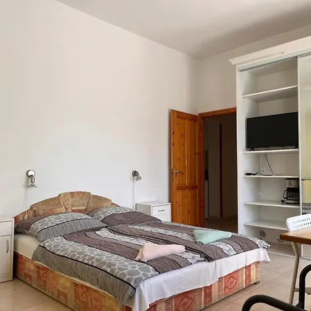 Klassz Apartmanhaz بالاتونفوريد