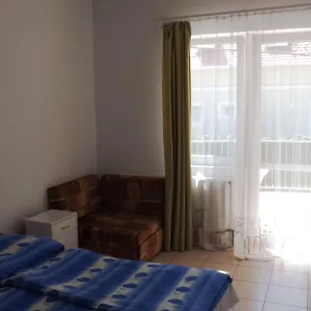 Klassz Apartmanhaz شقة بالاتونفوريد