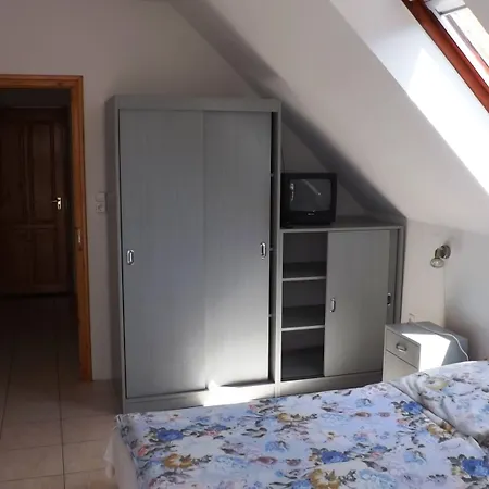 شقة Klassz Apartmanhaz