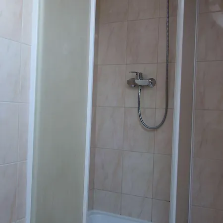 شقة Klassz Apartmanhaz *