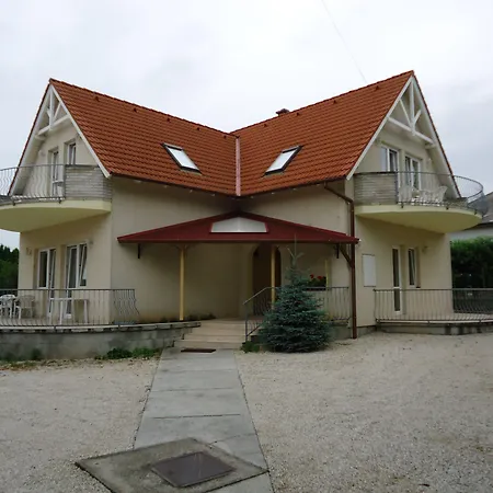 Appartement Klassz Apartmanhaz *