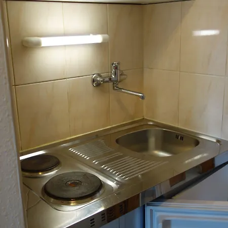 شقة Klassz Apartmanhaz بالاتونفوريد