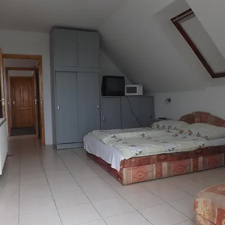 Apartment Klassz Apartmanhaz *