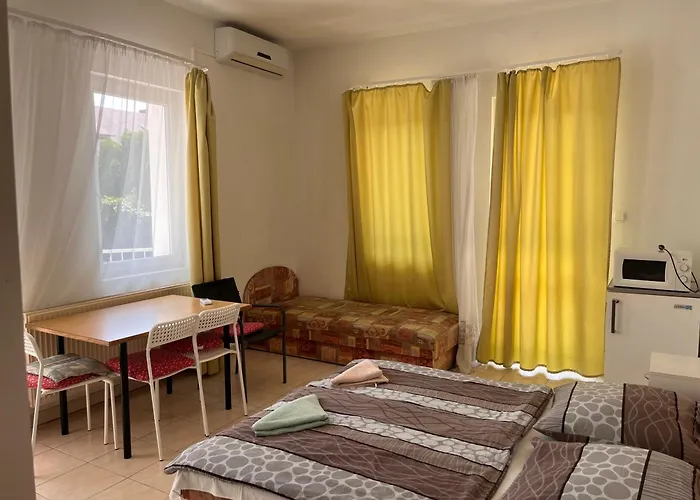 Klassz Apartmanhaz Lägenhet