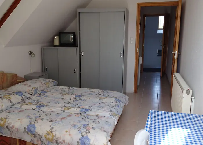 Klassz Apartmanhaz Lägenhet *